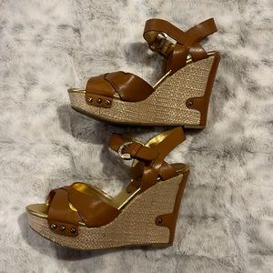 The perfect summer wedge!